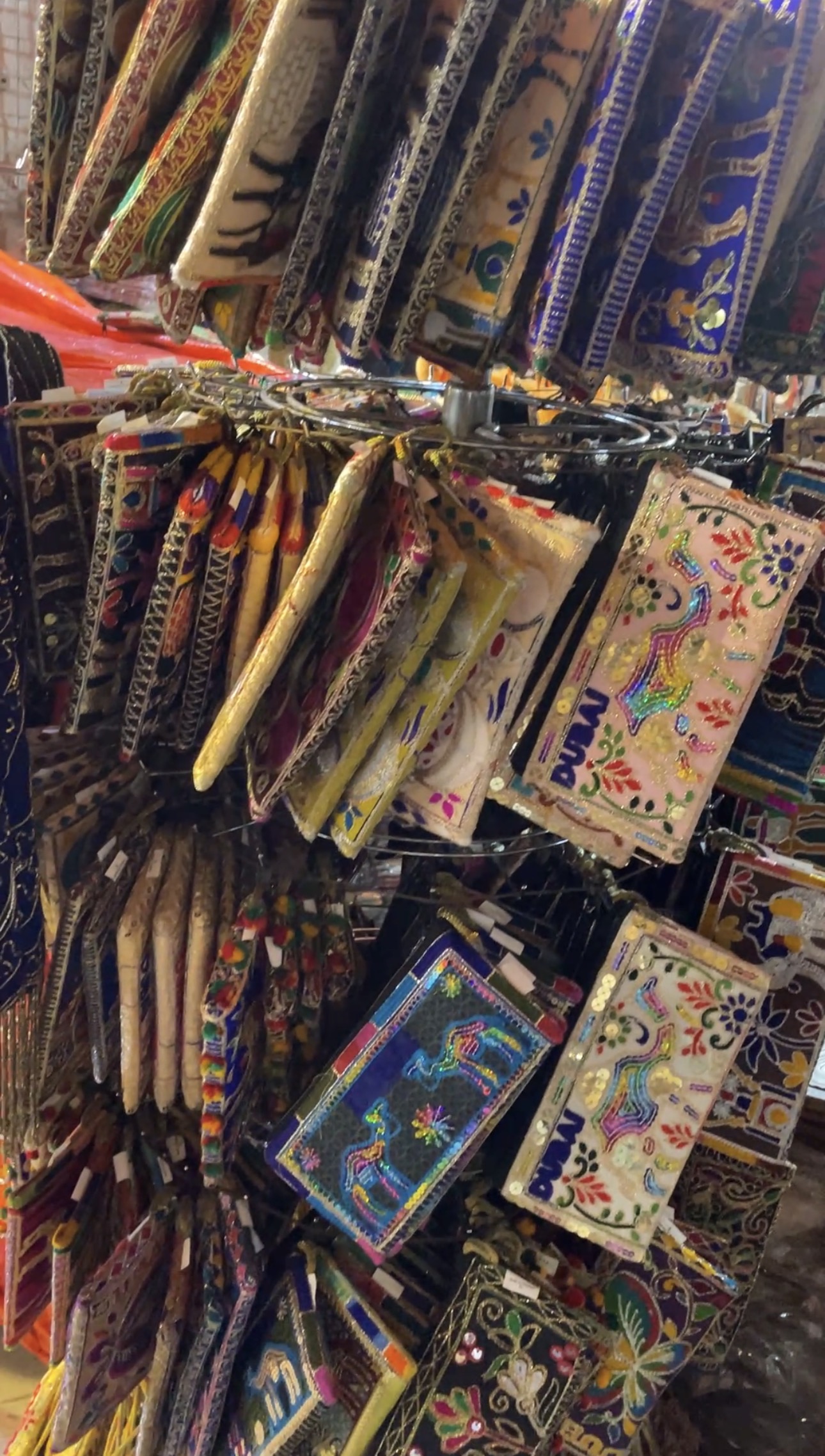 ドバイのスークで買ったミニポーチ・アラビック雑貨