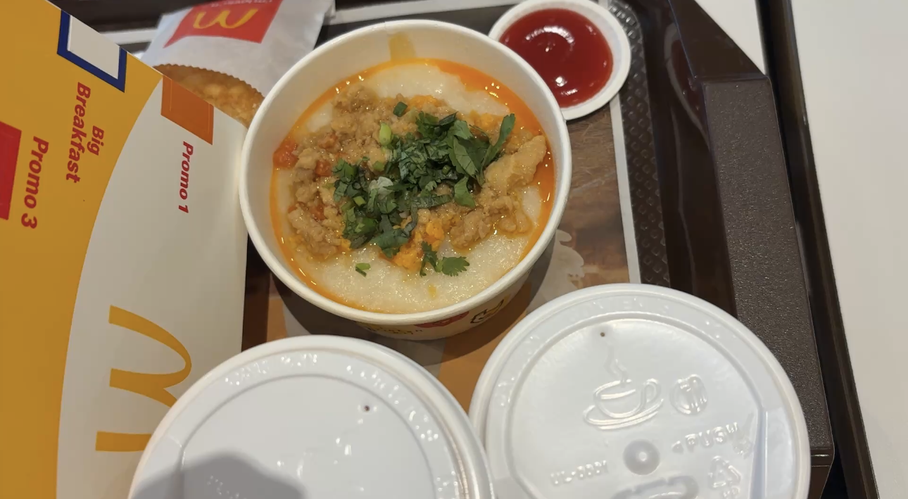 バンコクのマクドナルドで食べたJok(タイのお粥)